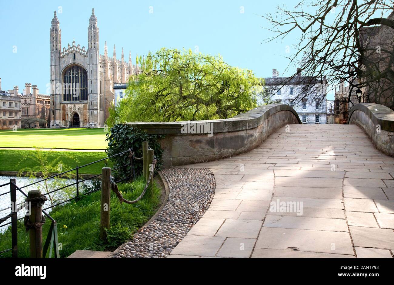 Brücke zum Kings College Chapel, Cambridge vom Rücken Stockfoto