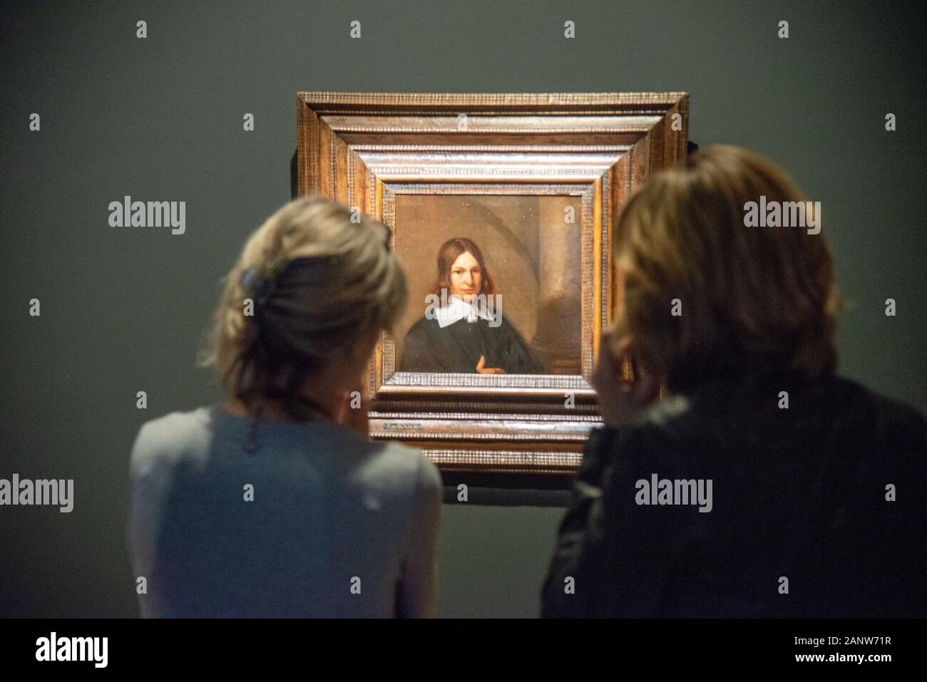 Besucher bei Ausstellung des Malers Pieter de Hooch in Delft Stockfoto