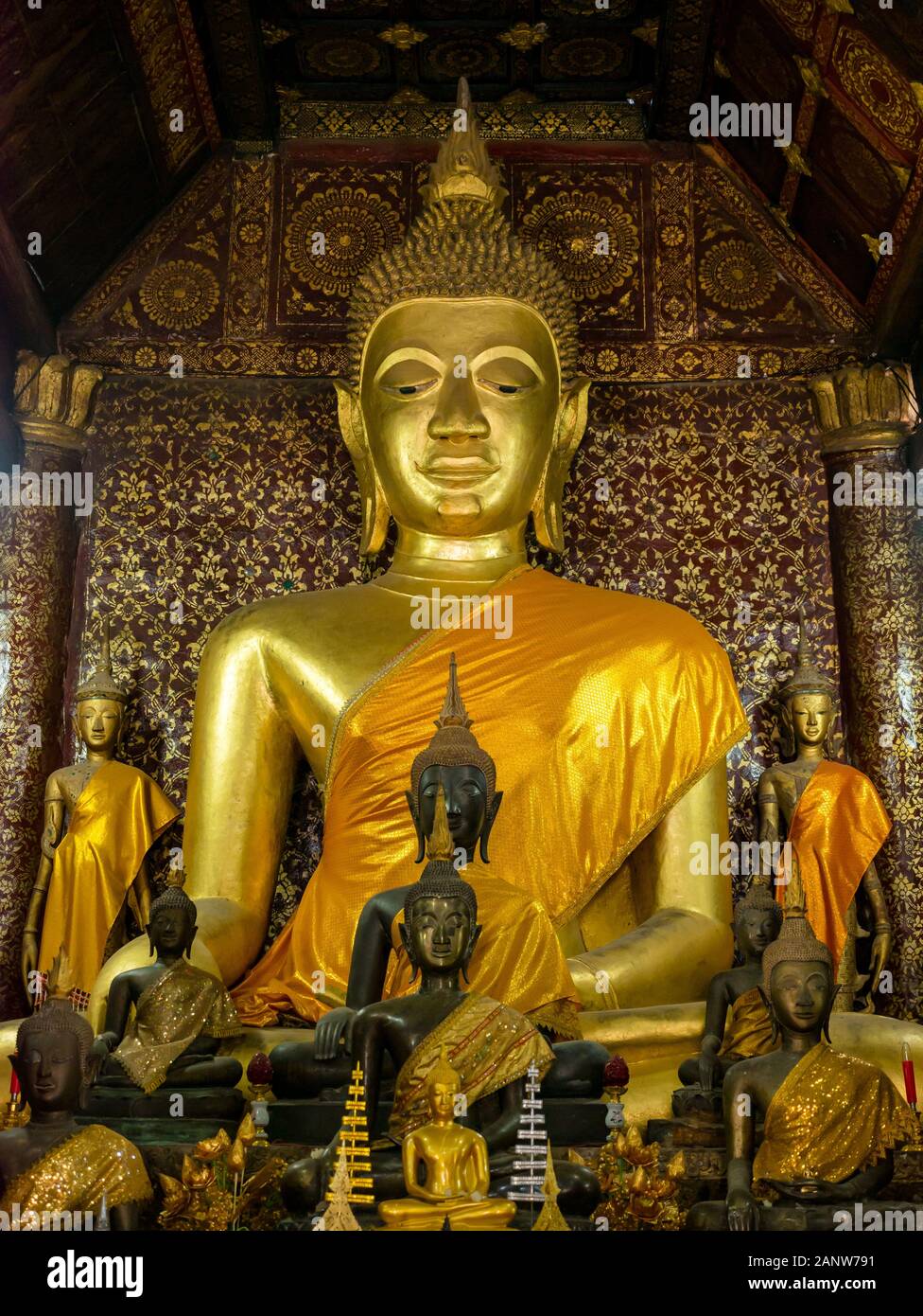 Golden Buddha, Wat Xien Thong Tempel, Luang Prabang, Laos, Südostasien Stockfoto