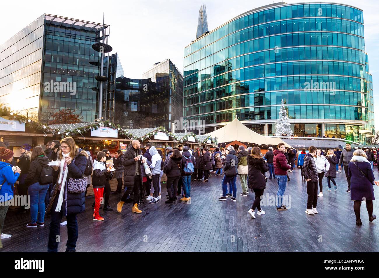 Weihnachten am River Market an der London Bridge, London, Großbritannien Stockfoto