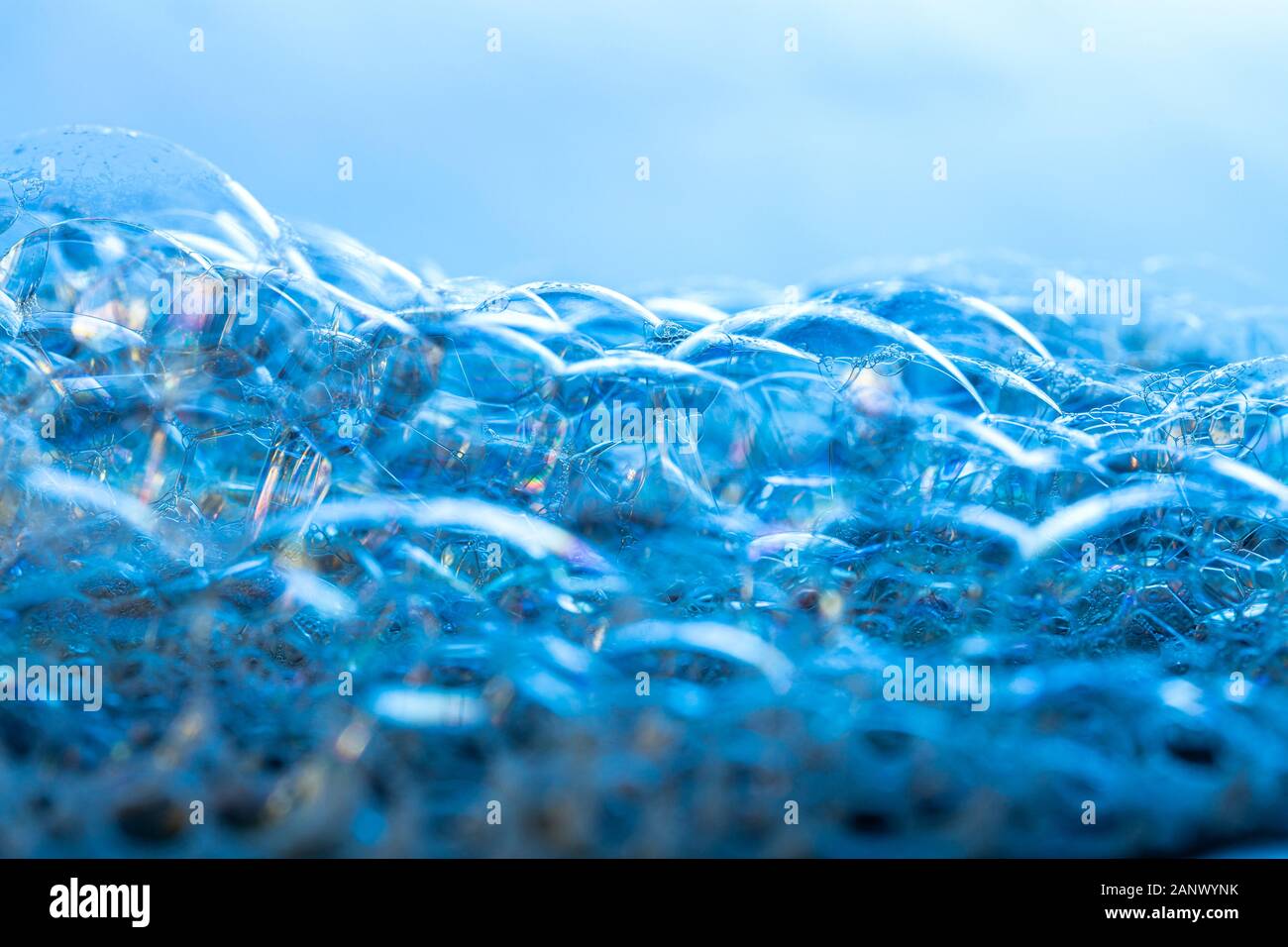 Kreative Zusammenfassung Hintergrund von bunten Blasen Struktur in leuchtenden Blautönen gemacht Stockfoto