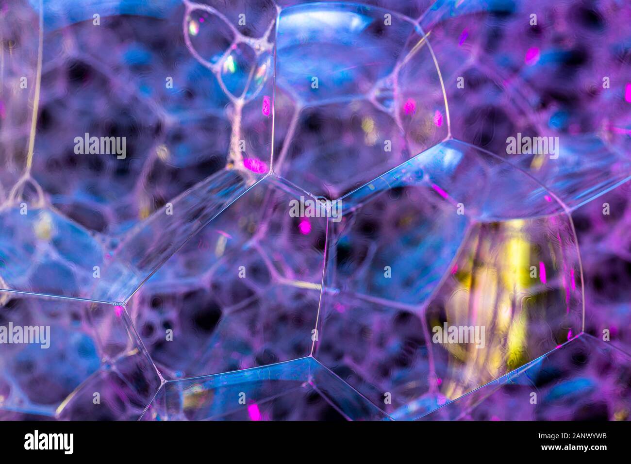 Kreative Zusammenfassung Hintergrund von bunten Blasen Struktur in Dunkelblau - magenta Töne Stockfoto