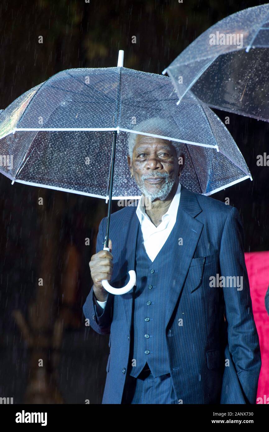 Schauspieler Morgan Freeman auf der Bühne an der Produkteinführung Nacht der Mission Hill Pro-Am-Golfturnier in Haikou, Hainan Island. alamy Stock Image/Jayne Russ Stockfoto