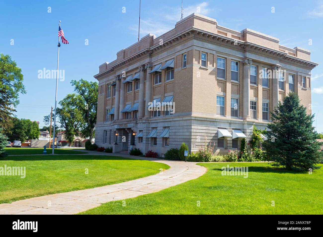 Allianz, Nebraska - 26. Juli 2014: Die Box Butte County Courthouse wurde 1914 abgeschlossen Stockfoto