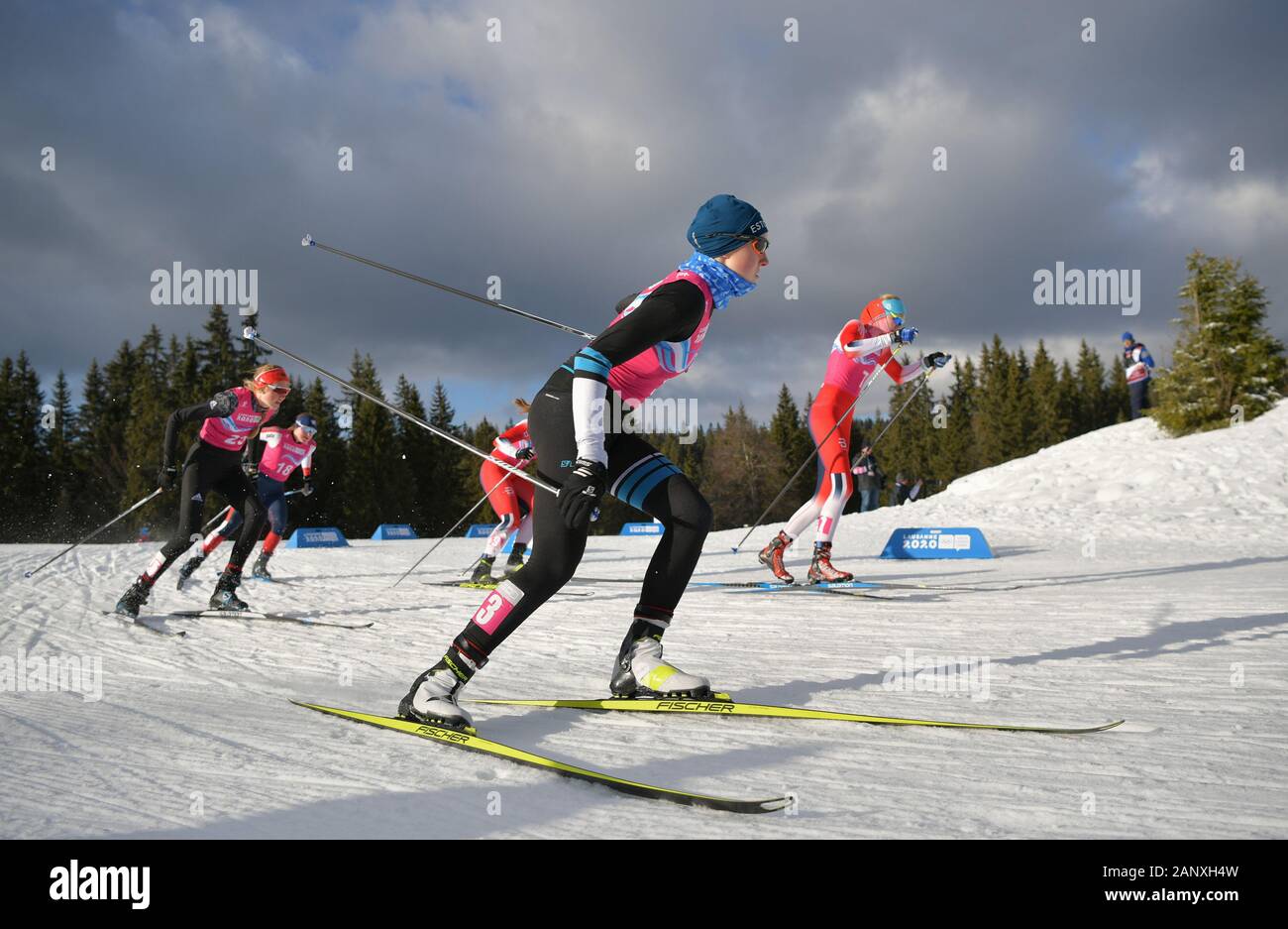 Le Chenit, Vallee de Joux Langlaufzentrum. 19 Jan, 2020. Athleten konkurrieren im Sprint der Frauen kostenlose Halbfinale des Langlauf an der dritten Winter Youth Olympic Games, Vallee de Joux Langlaufzentrum, Schweiz am 19.01.2020. Credit: Wang Qingqin/Xinhua/Alamy leben Nachrichten Stockfoto