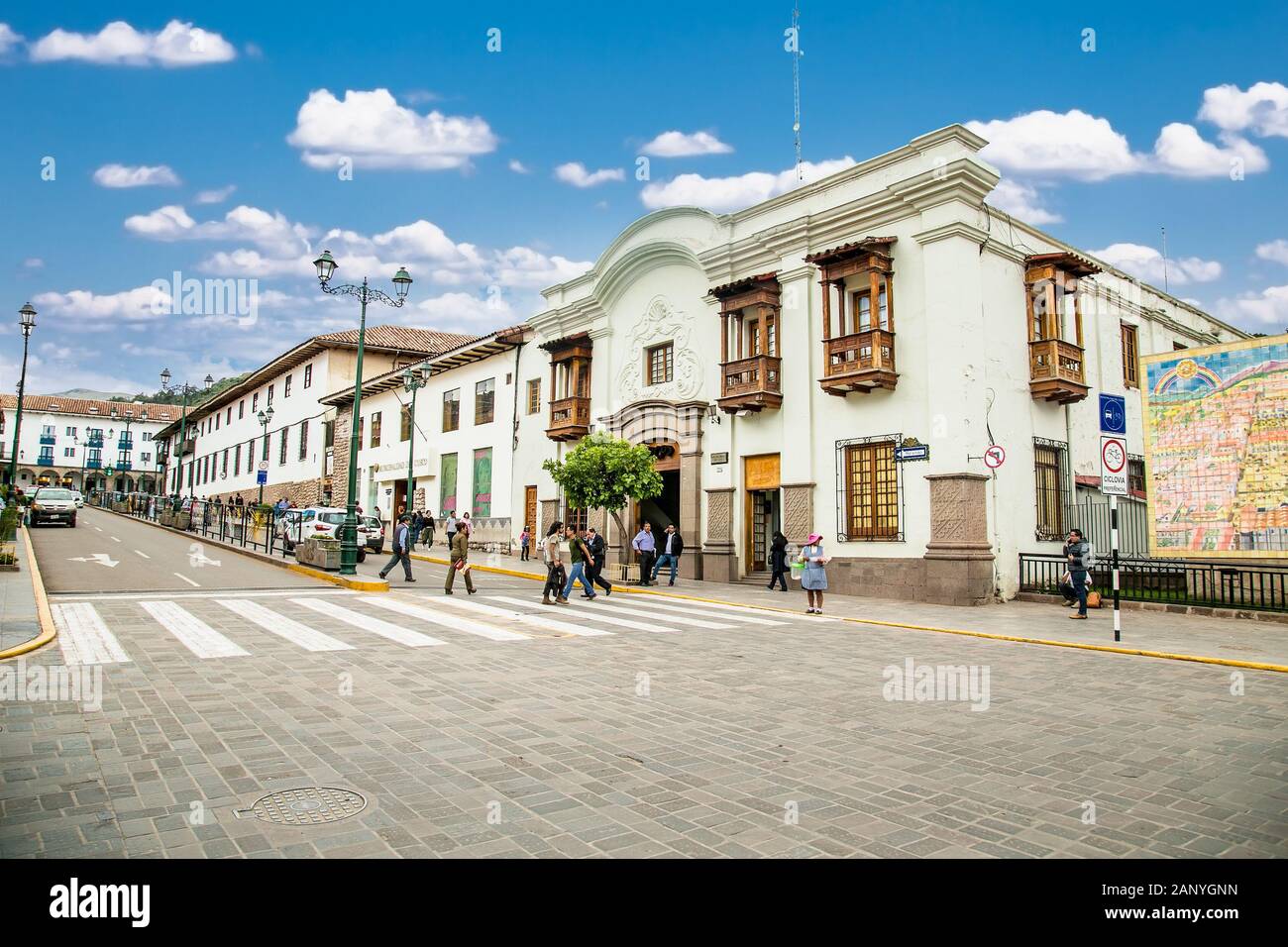 Cusco, Peru - Jan 9, 2019: die Menschen auf der Straße der historischen Stadt Cusco, Peru. Stockfoto