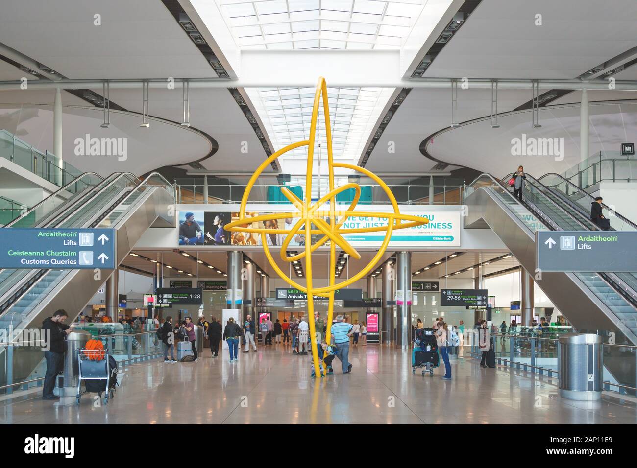 Dublin, Irland - 09. August 2017: Terminal 2 am Flughafen Dublin (DUB) in Irland. | Verwendung weltweit Stockfoto