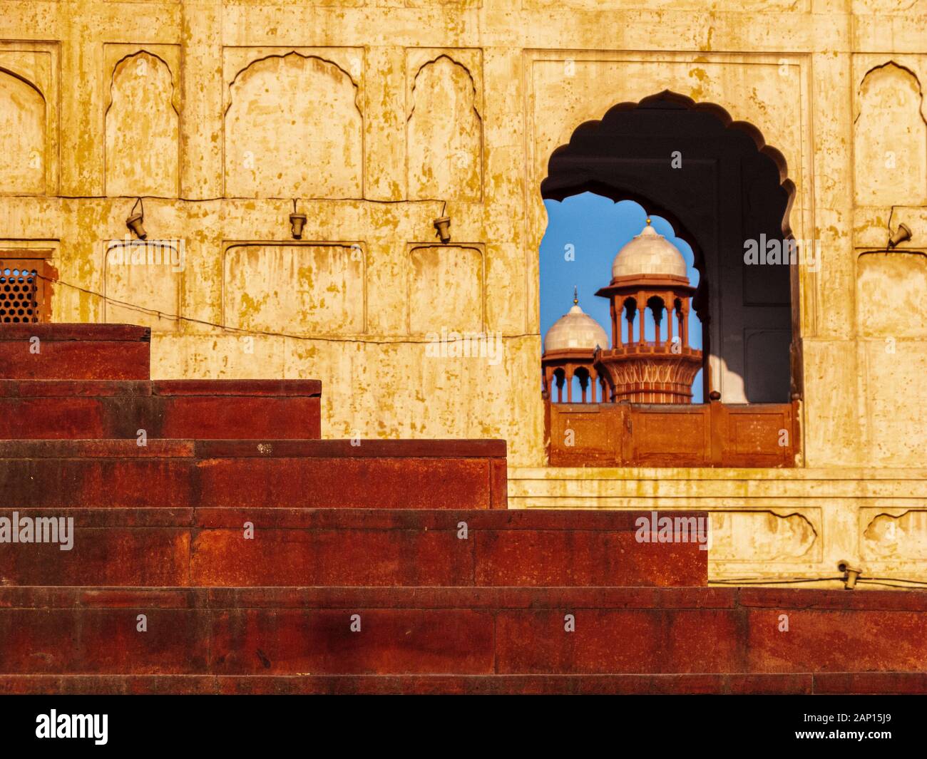 Details zu Jama Maschid in Lahore, einer der größten Moscheen Asiens Stockfoto