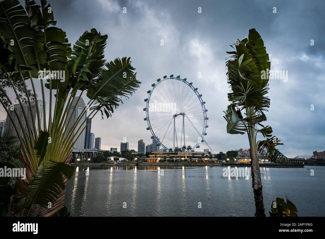 Singapur Gärten durch die Bucht mit Blick aufs Wasser Stockfoto