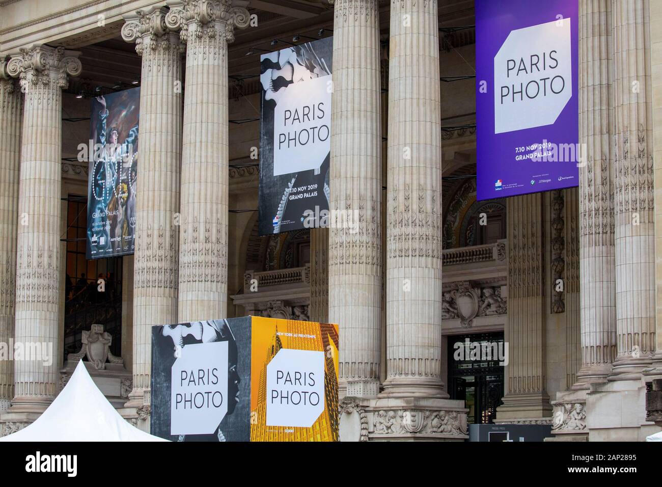 Eingangsplakatierung beim Pressebesuch der Fotokunstmesse PARIS FOTO' im Grand Palais. Paris, 10.11.2019 Stockfoto