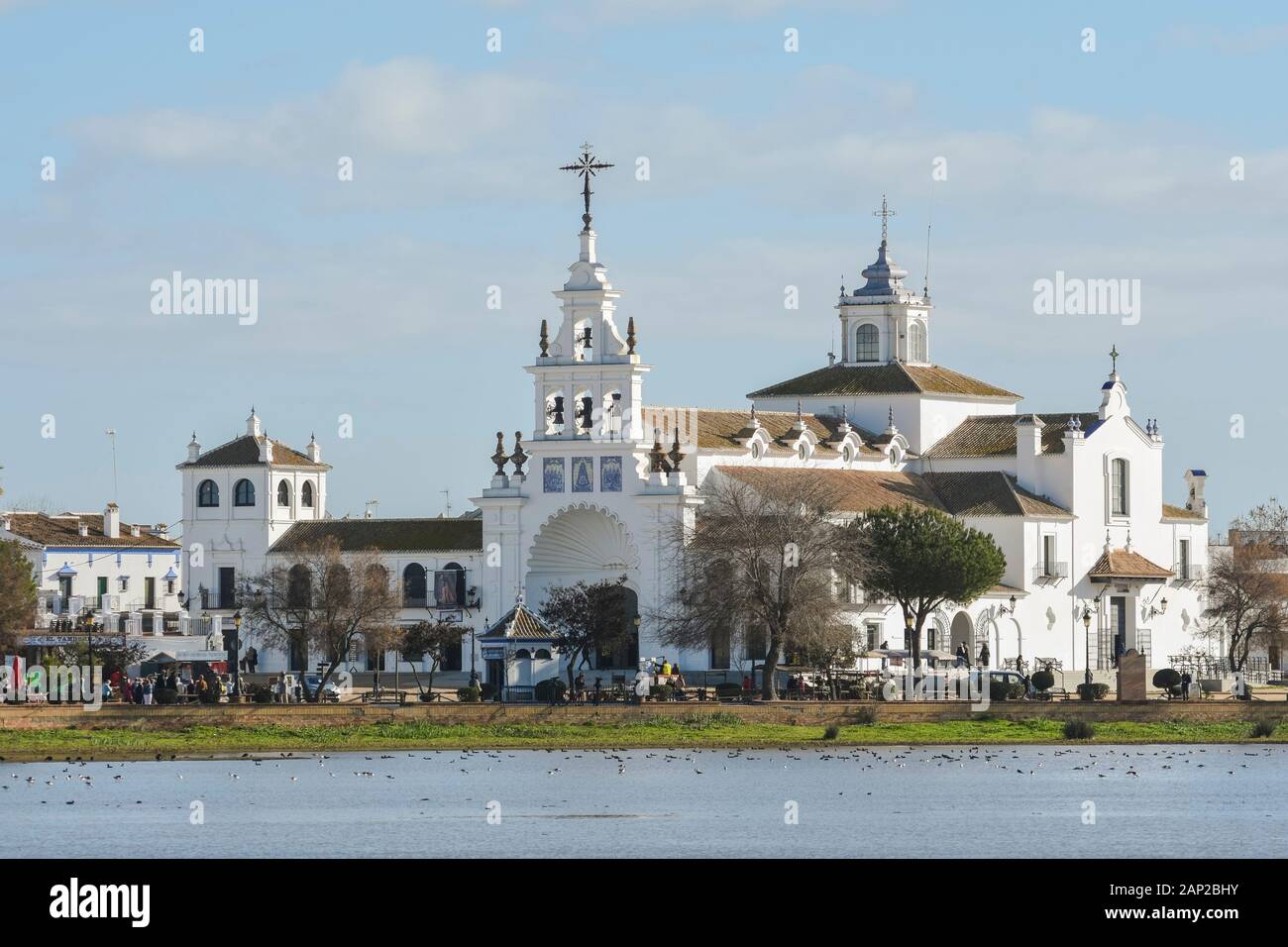 El Rocio Kirche, Einsiedelei der Jungfrau von El Rocio, Marismas Nationalpark Doñana, Andalusien, Spanien, Europa Stockfoto