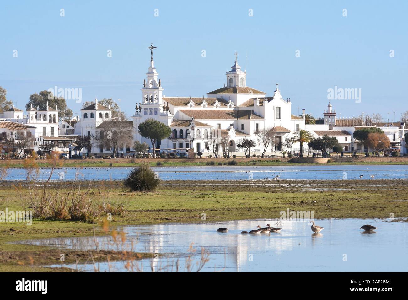 El Rocio Kirche, Einsiedelei der Jungfrau von El Rocio, Marismas Nationalpark Doñana, Andalusien, Spanien, Europa Stockfoto
