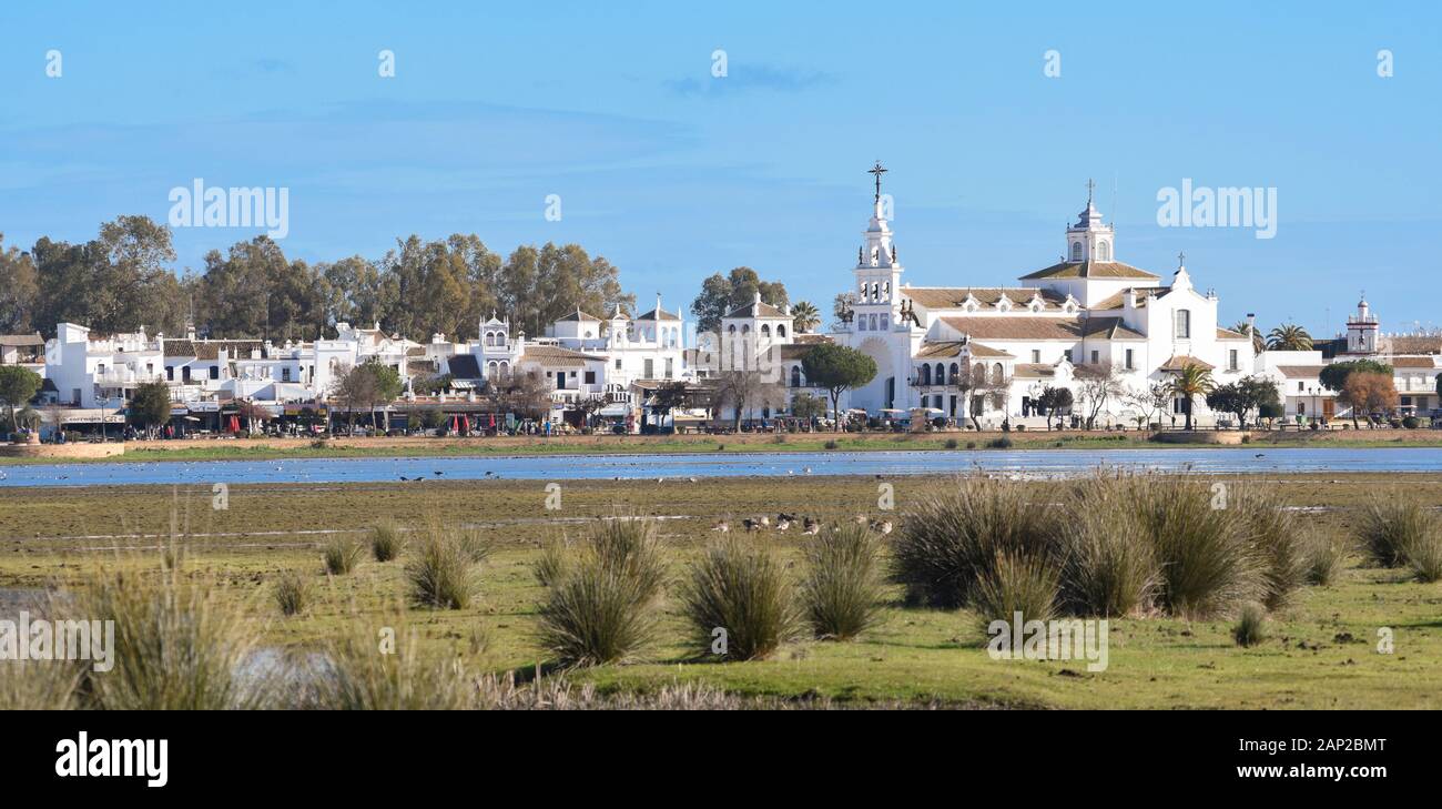 El Rocio Kirche, Einsiedelei der Jungfrau von El Rocio, Marismas Nationalpark Doñana, Andalusien, Spanien, Europa Stockfoto