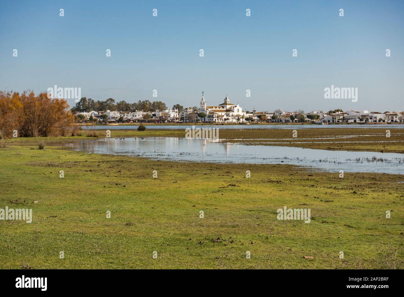 El Rocio Kirche, Einsiedelei der Jungfrau von El Rocio, Marismas, Nationalpark Doñana, Andalusien, Spanien, Europa Stockfoto