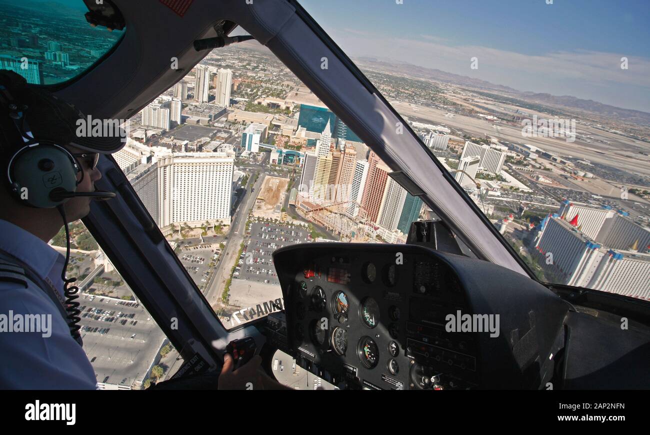 Helikopter über Las Vegas, Nevada, USA Stockfoto