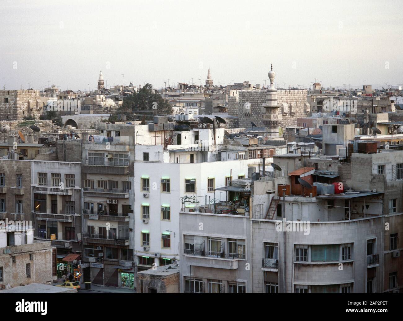 Arabische Republik Syrien. Damaskus. Aspekt der Stadt bei Sonnenuntergang. Foto vor dem syrischen Bürgerkrieg. Stockfoto