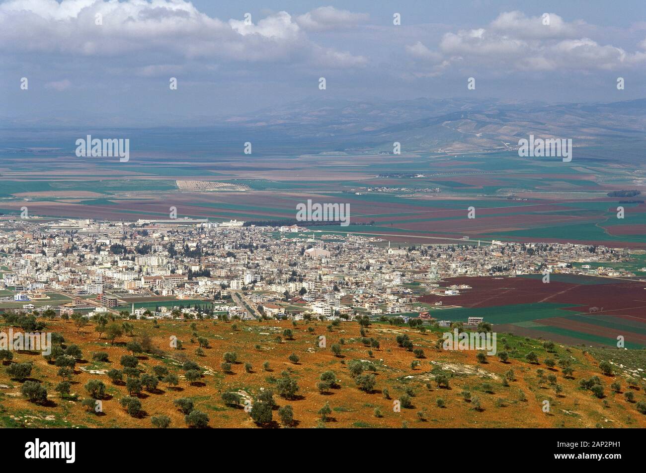 Arabische Republik Syrien. Panoramicl Blick auf das Grenzgebiet zwischen der Türkei und Syrien. Foto vor dem syrischen Bürgerkrieg. Stockfoto