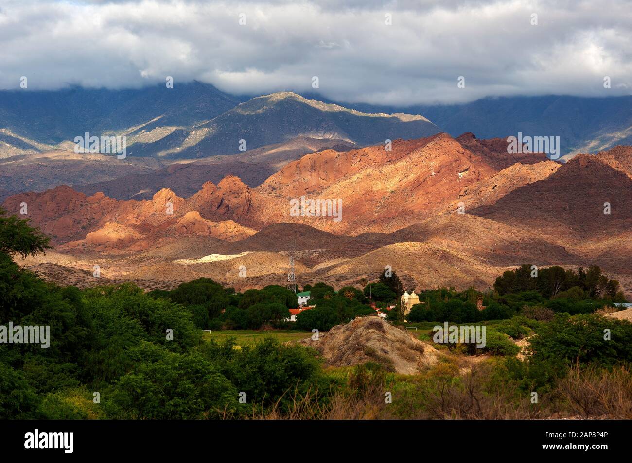 Kleines Dorf an der Ruta 40, Angastaco, Argentinien Stockfoto