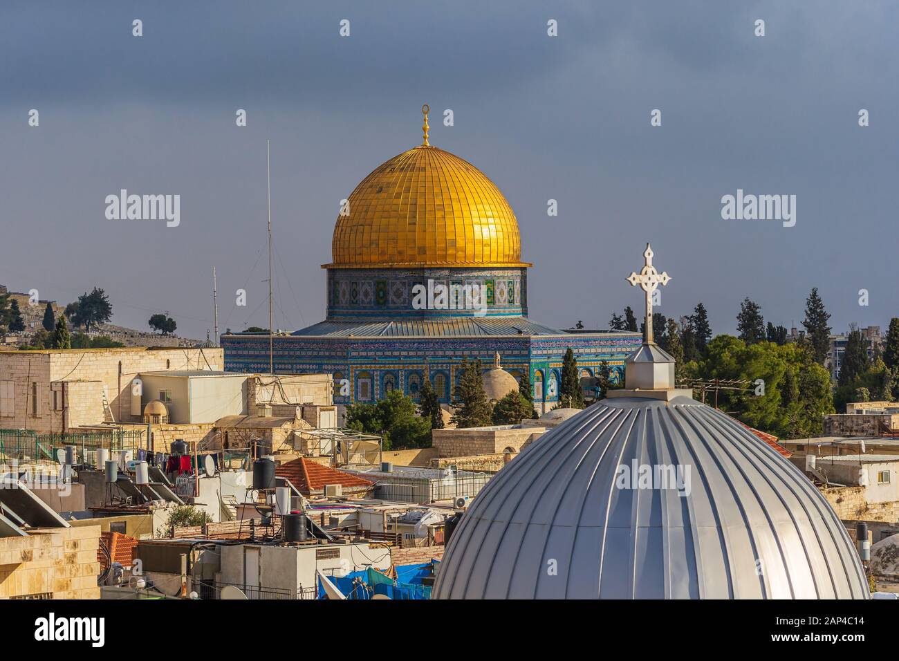 Kuppel des Teh Rock in Der Altstadt von Jerusalem vom österreichischen Hospizdach Stockfoto