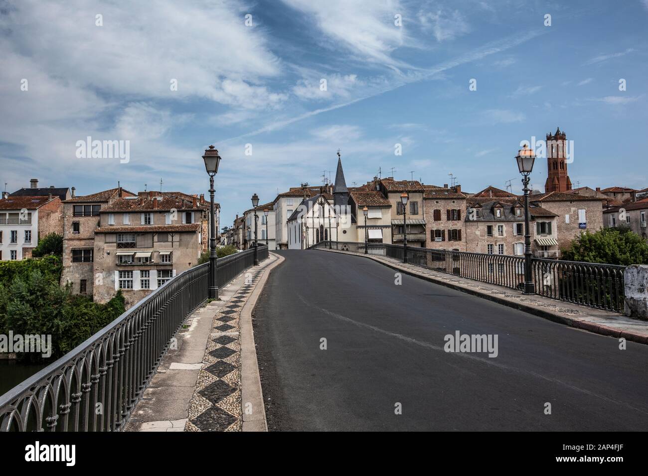 Villeneuve-sur-Lot, (früher unter dem Namen Villeneuve-d'Agen) Stadt und Gemeinde im Südwesten der französischen Departement Lot-et-Garonne, Frankreich, Europa. Stockfoto