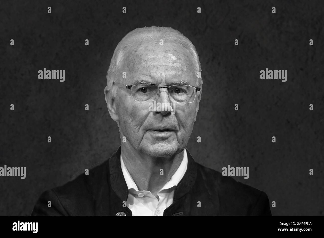 München, Deutschland. 21 Jan, 2020. Foto: Franz Beckenbauer (Ehrenpräsident des FC Bayern München), single Bild, single Motiv, Porträt, Porträt, Portrait. Schwarz und Weiß, SW, | Verwendung der weltweiten Kredit: dpa/Alamy leben Nachrichten Stockfoto