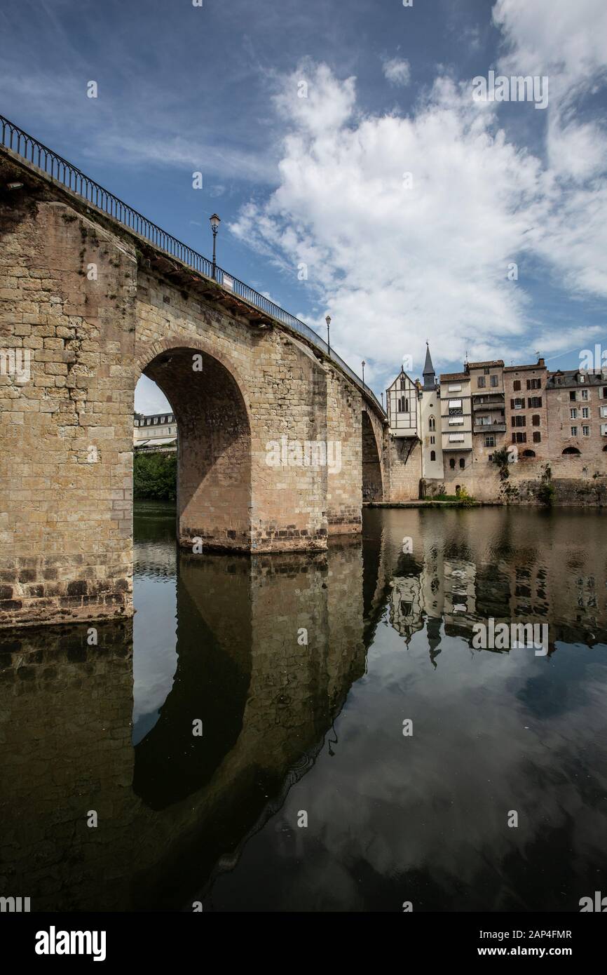 Villeneuve-sur-Lot, (früher unter dem Namen Villeneuve-d'Agen) Stadt und Gemeinde im Südwesten der französischen Departement Lot-et-Garonne, Frankreich, Europa. Stockfoto