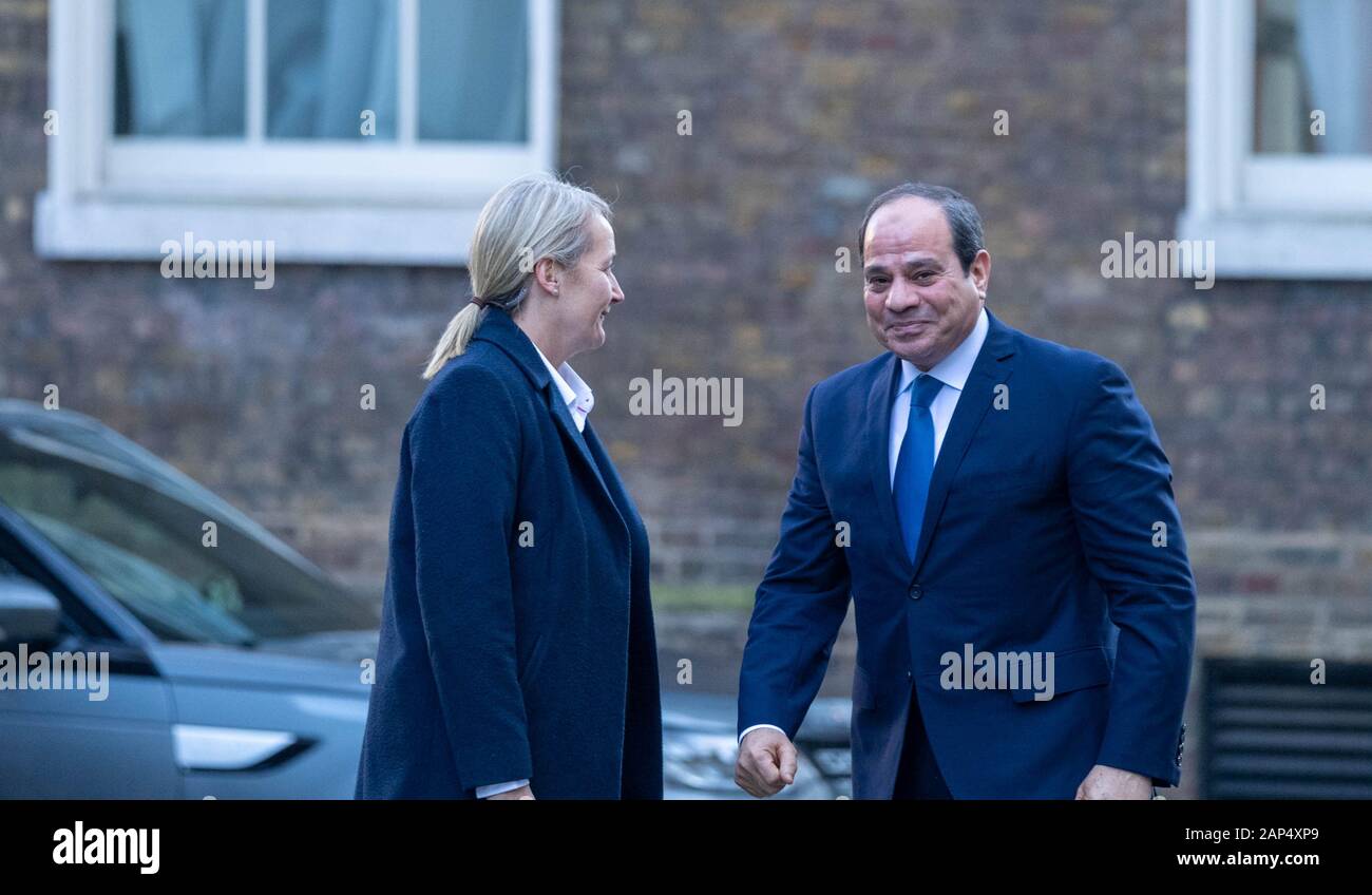 London, Großbritannien. ,. Präsident Abdel Fattah el-Sisi von Ägypten visits Boris Johnson MP PC Premierminister in Downing Street 10, London Quelle: Ian Davidson/Alamy leben Nachrichten Stockfoto
