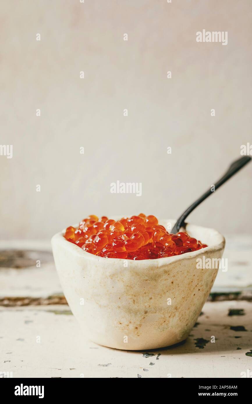 Roter Lachskaviar Stockfotos und -bilder Kaufen - Alamy
