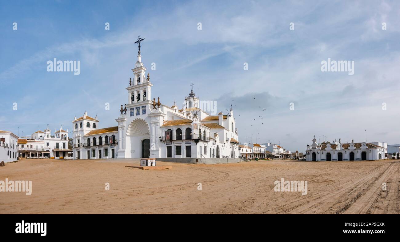 El Rocio Spanien, Kirche, Einsiedlerei der Jungfrau von El Rocio, im Marismas Nationalpark Doñana, Andalucia, Spanien, Europa Stockfoto