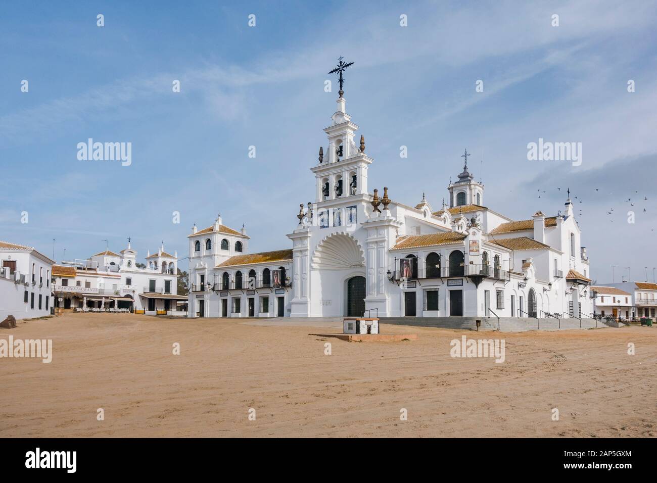 El Rocio Spanien, Kirche, Einsiedlerei der Jungfrau von El Rocio, im Marismas Nationalpark Doñana, Andalucia, Spanien, Europa Stockfoto