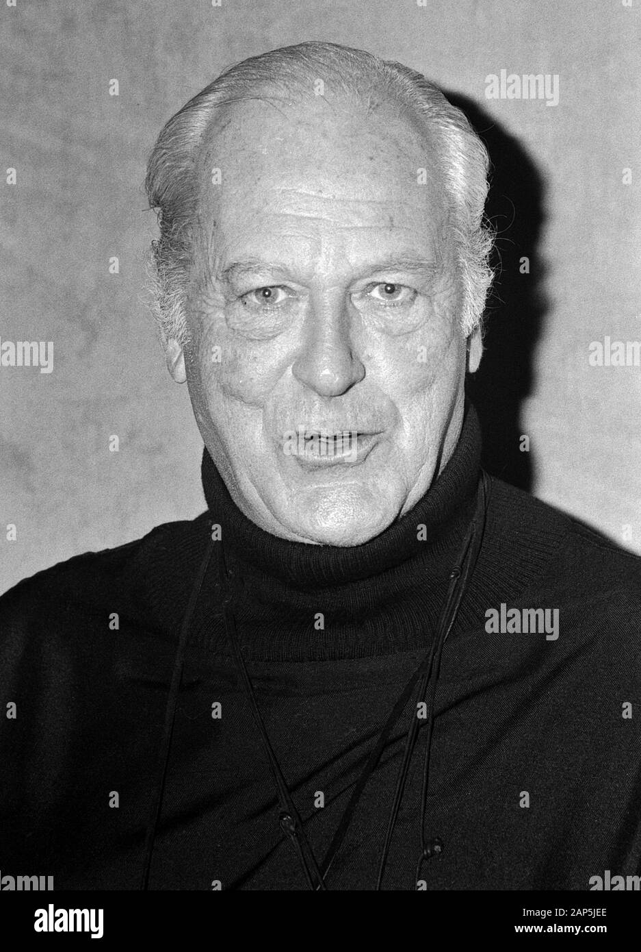Curd Jürgens, English österreichischer Bühnen- und Filmschauspieler, in Hamburg, Deutschland 1976. Deutsche österreichische Bühne und Film Schauspieler Curd Jürgens in Hamburg, Deutschland 1976. Stockfoto Curd Jürgens, English österreichischer Bühnen- und Filmschauspieler, in Hamburg, Deutschland 1976. Deutsche österreichische Bühne und Film Schauspieler Curd Jürgens in Hamburg, Deutschland 1976. Stockfoto