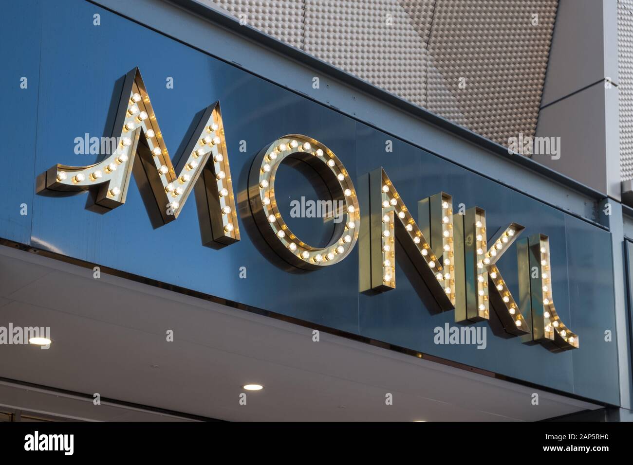 Monki Bekleidungsgeschäft im Stadtzentrum von Birmingham, Großbritannien Stockfoto