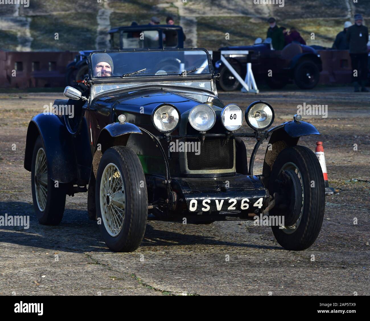 David Burton, Riley 12/4, Vintage Sports Car Club, VSCC, Neues Jahr treibenden Tests, Brooklands Museum, Weybridge, Surrey, England, Sonntag, den 19. Januar 2. Stockfoto