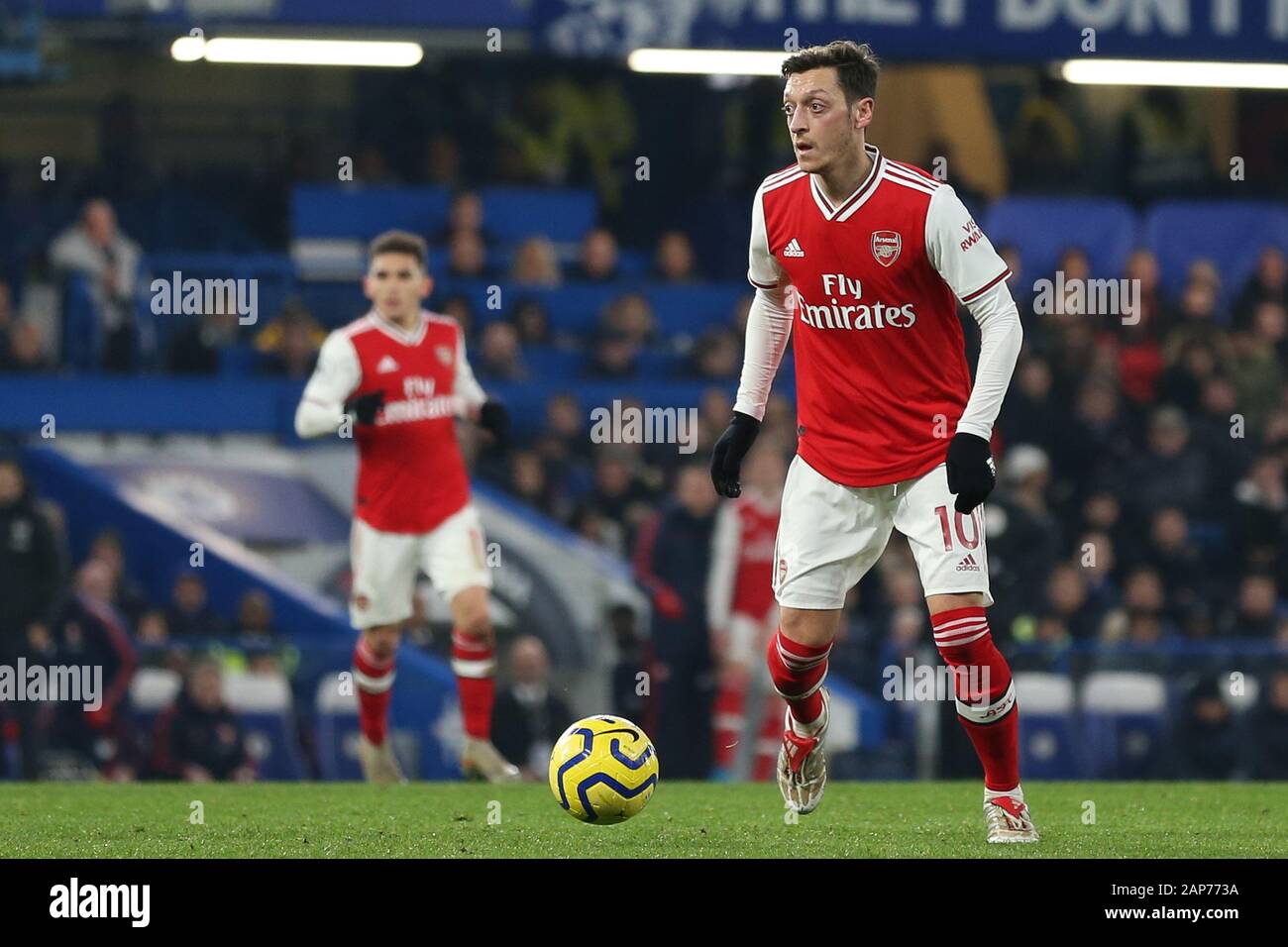 London, Großbritannien. Januar 2020. Mesut Ozil von Arsenal während des Premier-League-Spiels zwischen Chelsea und Arsenal an der Stamford Bridge, London am Dienstag, 21. Januar 2020. (Credit: Jacques Feeney / MI News) nur redaktionelle Verwendung. Credit: MI News & Sport /Alamy Live News Stockfoto