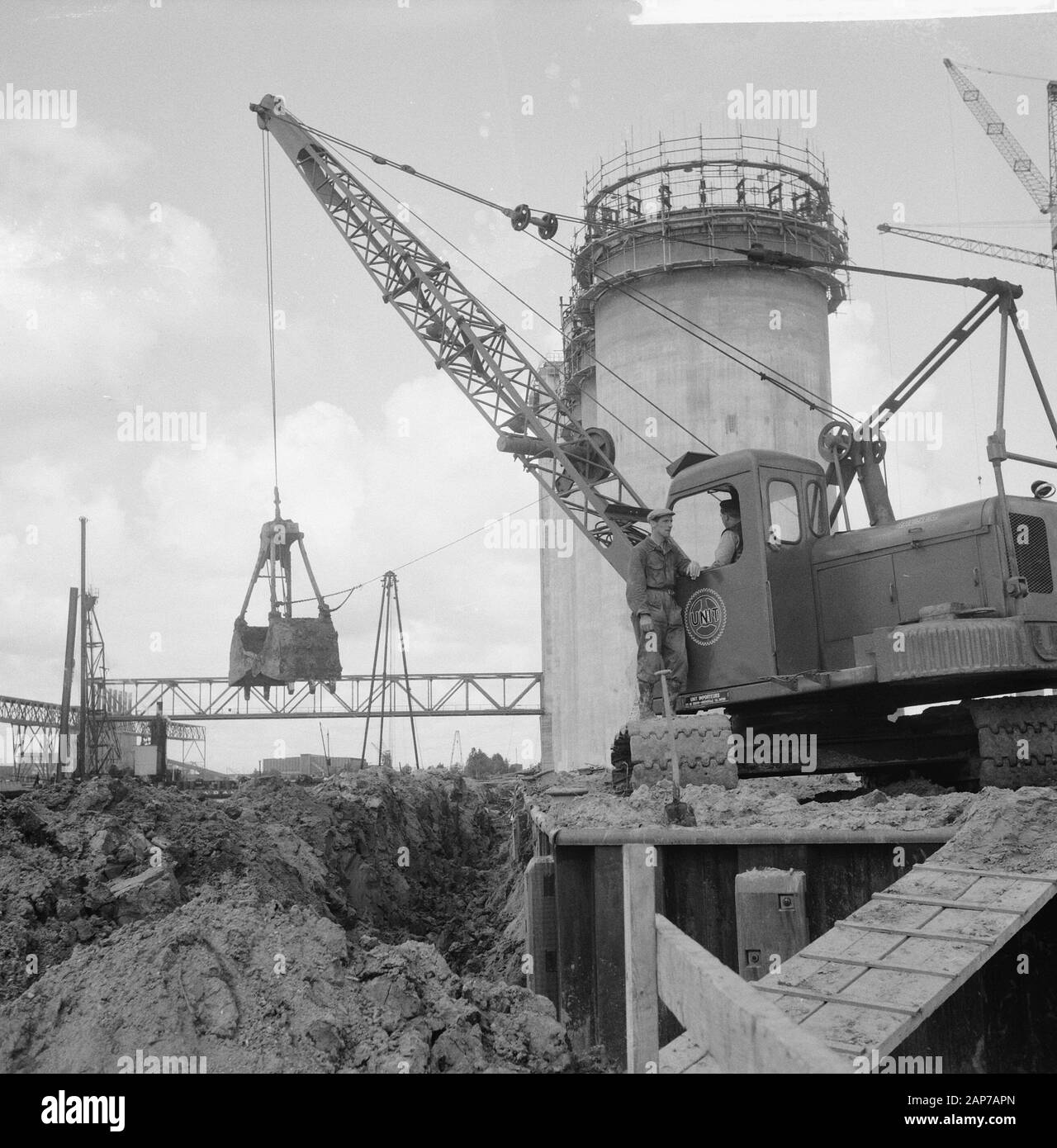 Der Hafen von Amsterdam wächst, Arbeiten für die Umladung unternehmen Datum: September 6, 1960 Keywords: Ports, Arbeit, Umladung Unternehmen Stockfoto