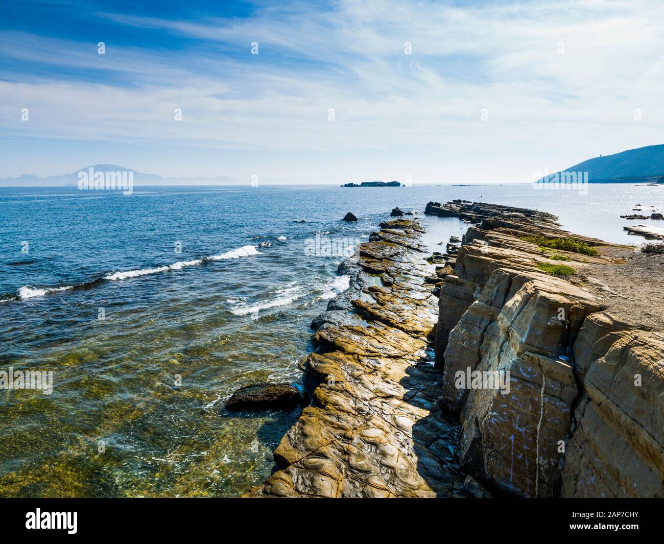 Punta del Carnero y Estrecho de Gibraltar, Parque Natural del Estrecho, Algeciras, Campo de Gibraltar, Cádiz, Andalusien, Spanien, Europa Stockfoto