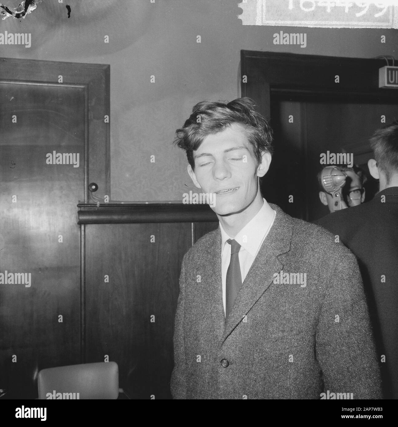Demonstrativer Studentenkongress im Kroon in Amsterdam, Riethof (Kopf) Datum: 19. Mai 1964 Ort: Amsterdam, Noord-Holland Schlüsselwörter: CONGRENSES, STUDENTEN persönlicher Name: KROWN Stockfoto