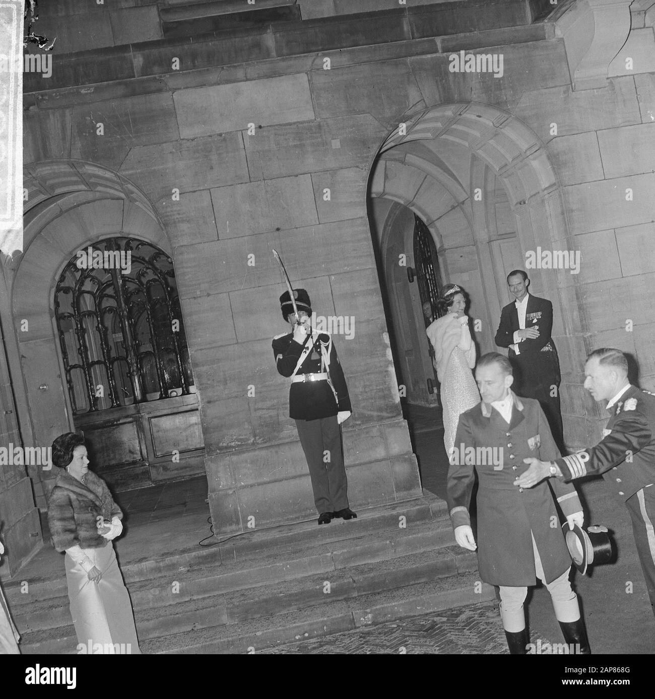 Ball op Paleis op de Dam Dam Datum: 8. März 1966 Schlüsselwörter: Palaces Institution Name: Palace on Dam Stockfoto