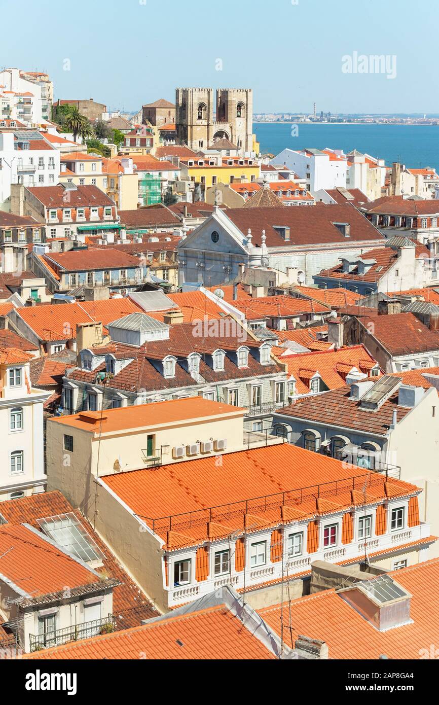 Hohe Betrachtungswinkel von Lissabon Altstadt Lissabon, Portugal, Europa Stockfoto