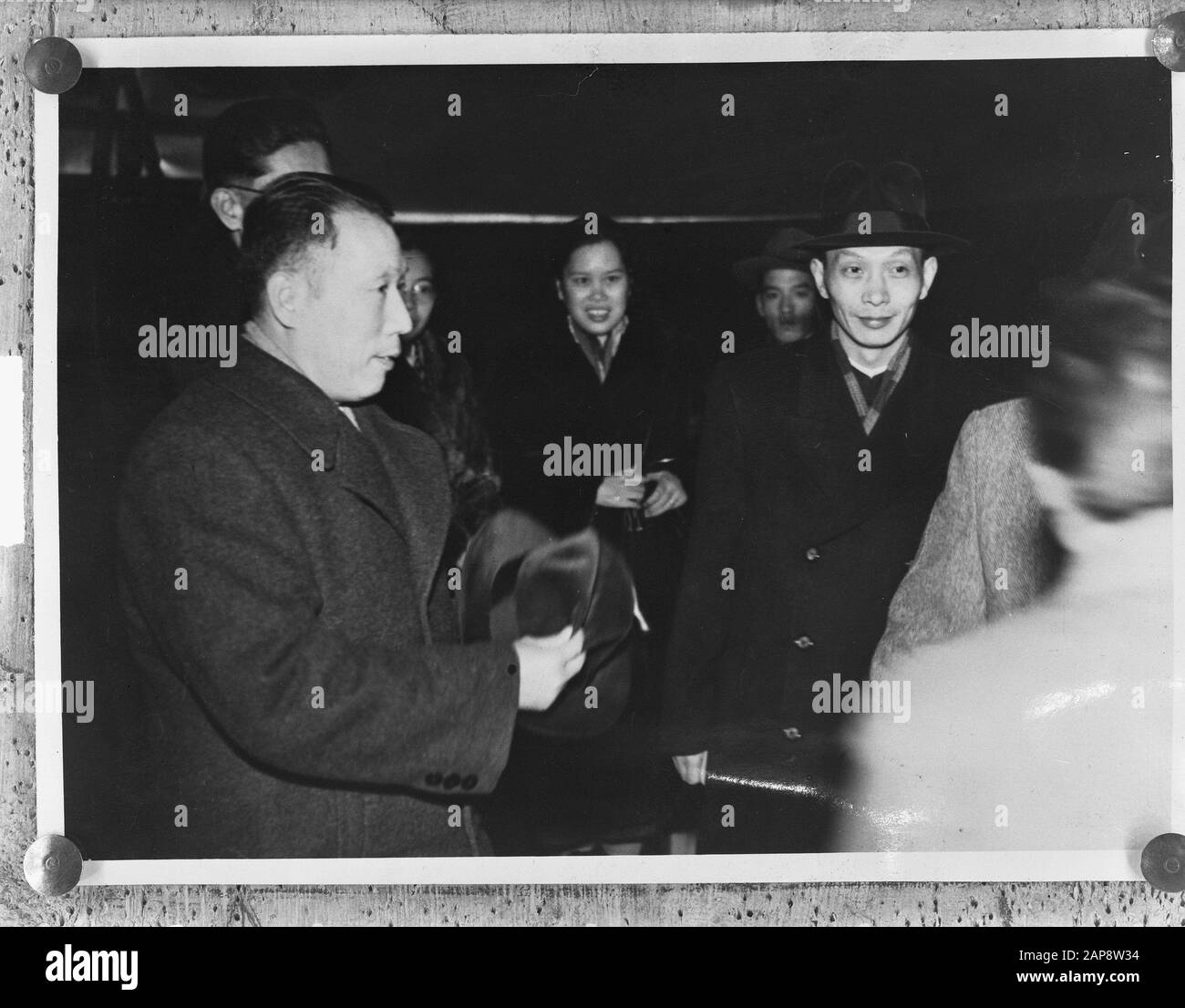 Chinesische UNO-Delegation am Flughafen Prag Datum: 23. November 1950 Standort: Prag, Tschechische Republik Schlüsselwörter: Flughäfen, Delegation Stockfoto