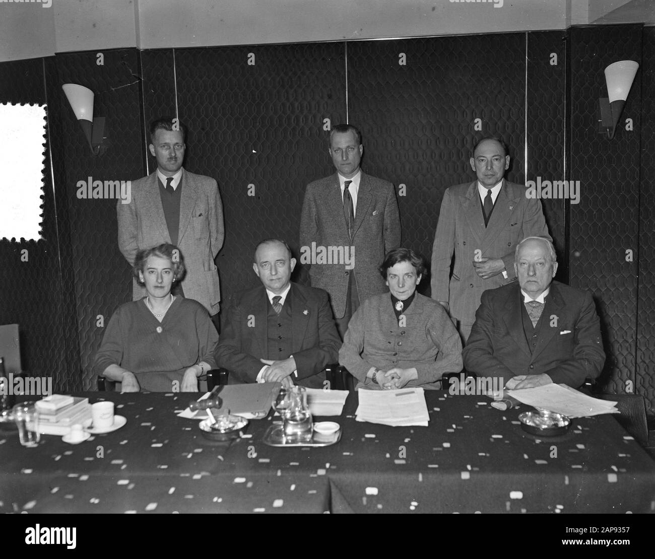 Koordination Commite Jungschlaeger Utrechter Datum: 4. April 1956 Ort: Utrechter Schlüsselwörter: Firmenname: Dekker, Guillome, Jungschlaeger, Oomens-De Haas, Sleep-Jans Stockfoto