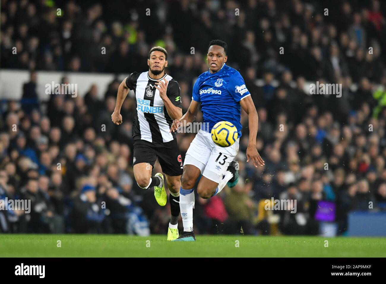 pic Yerry Mina Everton 2020 alamy