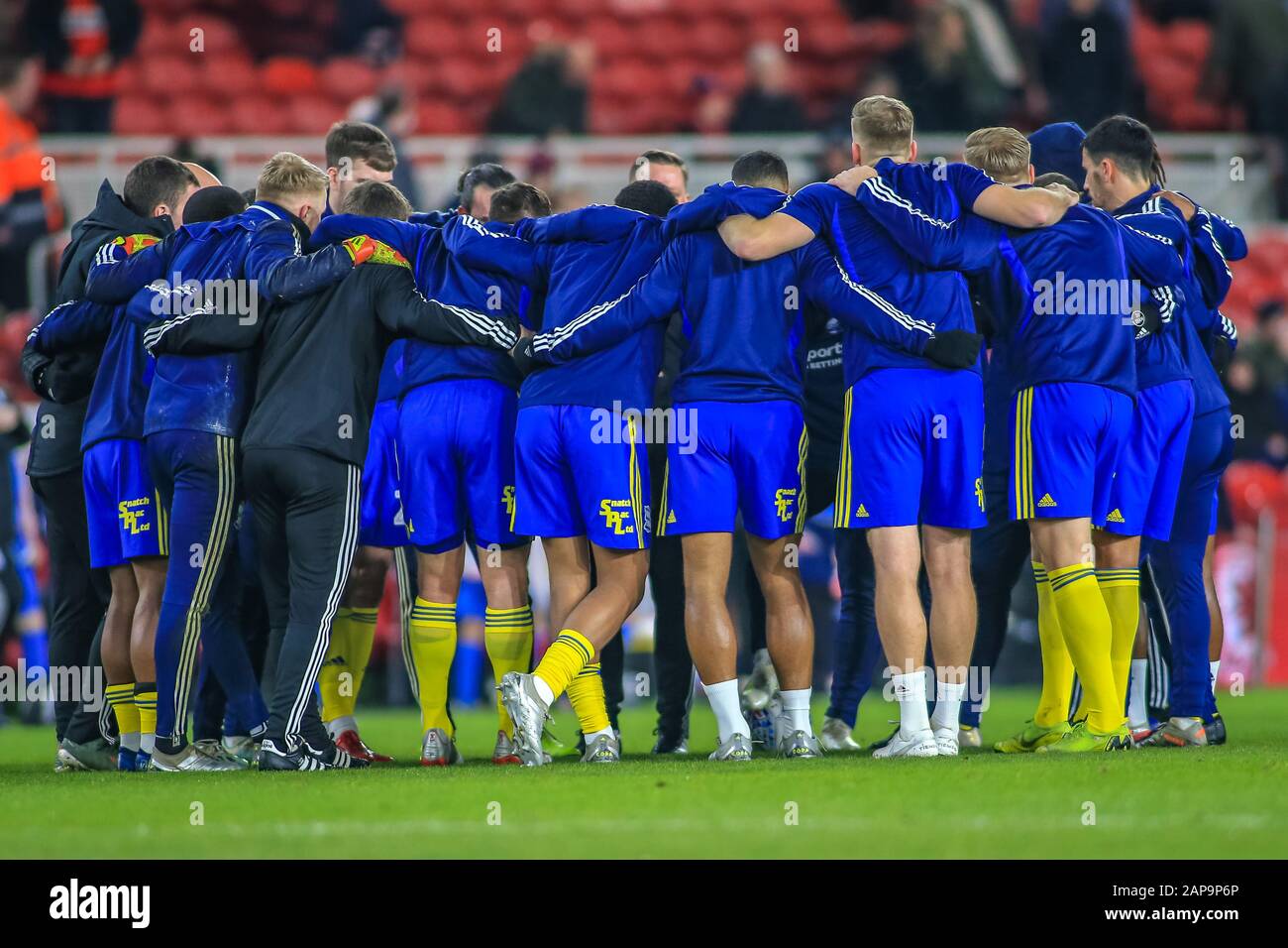 Januar 2020, Riverside Stadium, Middlesbrough, England; Sky Bet Championship, Middlesbrough V Birmingham City: Birmingham City Team huddle in warm up Stockfoto