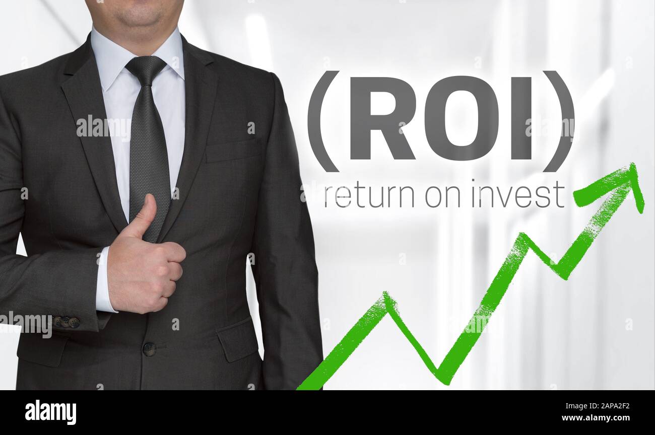 ROI-Konzept und Unternehmer mit Daumen nach oben. Stockfoto
