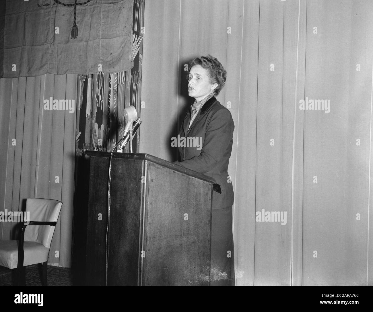 Kongress Internationale Gewerkschaft der katholischen Arbeiter Datum: 18. März 1955 Ort: Scheveningen, Süd-Holland Schlüsselwörter: Kongresse persönlicher Name: Klompé, Marga, Uniapac Institutionenname: Kurhaus Stockfoto