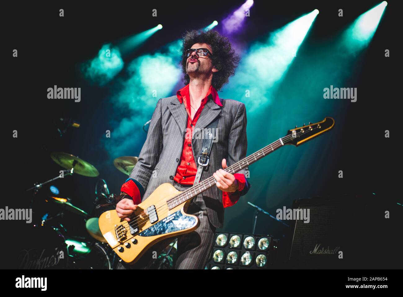 Alcatraz, MILANO, ITALIEN - 2016/01/24:Frankie Poullain von Der englischen Band The Darkness treten live im Alcatraz Club in Mailand für die "Blast Of Our Kind"-Tour 2016 auf. Stockfoto