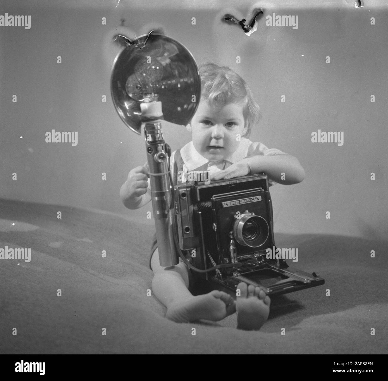 Anefo Neujahrskarte Datum: 7. Januar 1946 Stichwörter: Kameras, Kindereinrichtung Name: Anefo Stockfoto Anefo Neujahrskarte Datum: 7. Januar 1946 Stichwörter: Kameras, Kindereinrichtung Name: Anefo Stockfoto