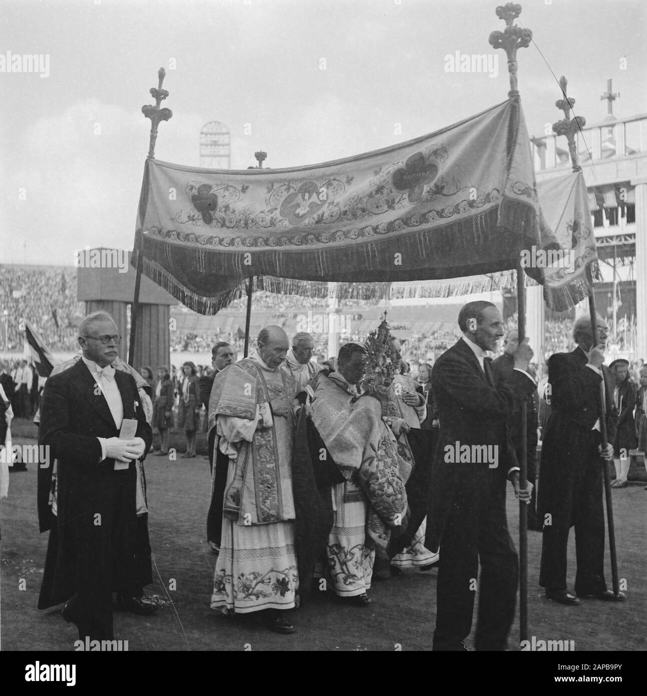 Baldachin-Datum: 23. Juni 1946 Schlüsselwörter: Baldachin Stockfoto