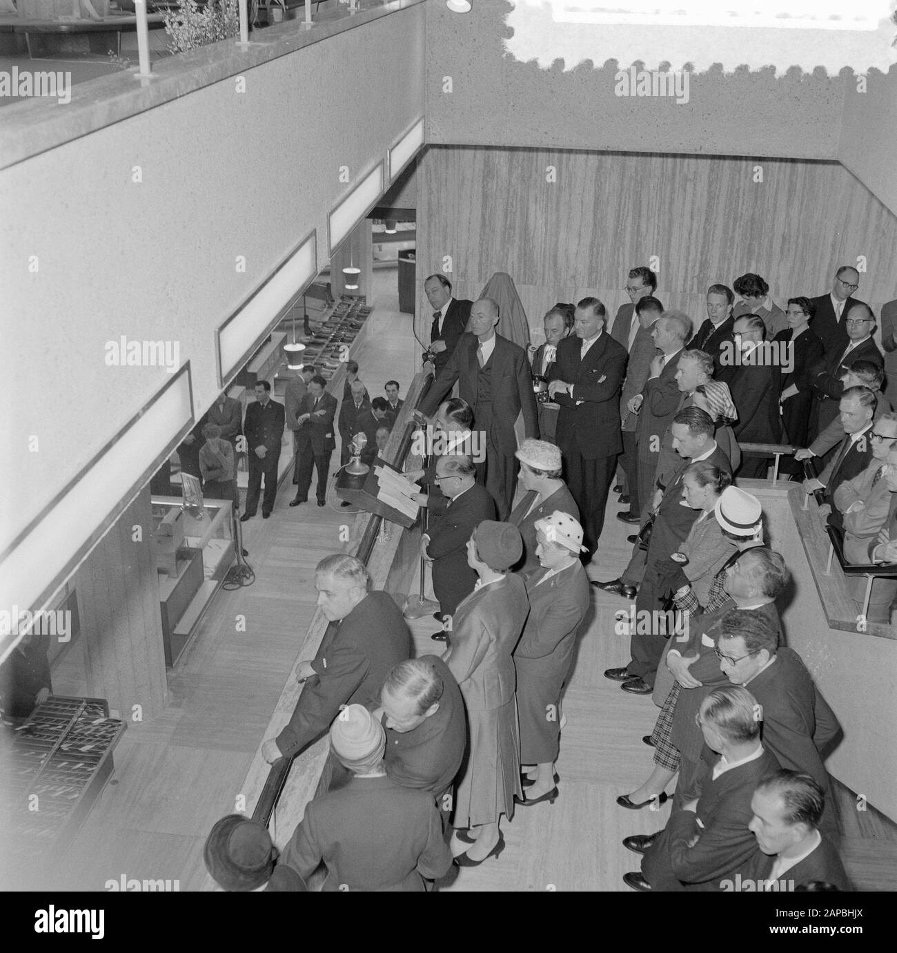 Beijenkorf in Rotterdam (Eröffnung) Datum: 21. März 1957 Standort: Rotterdam, Zuid-Holland Stichwörter: Openingen Stockfoto