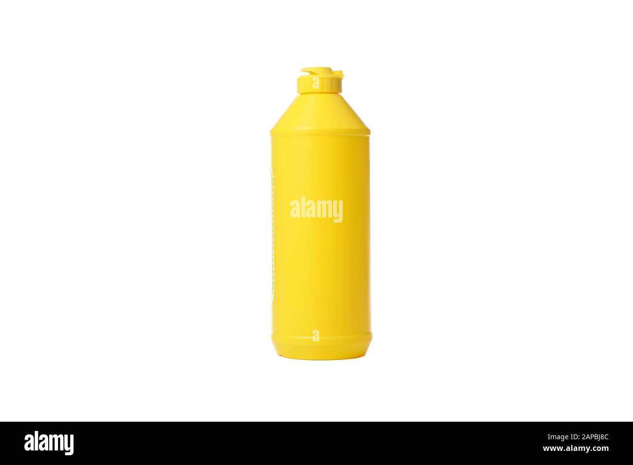 Gelbe Flasche mit auf weißem Hintergrund isolierter Reinigungsflüssigkeit Stockfoto